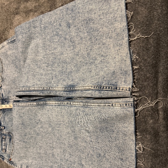 Old Navy Higher High-Rise Flare Nicky Jean Raw Hem Size 12 NEW - Picture 5 of 9